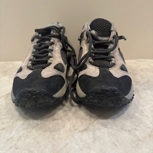 Merrell Women's Vibram Continuum Hiking Shoes Gore-Tex Size 7.5 Tan/Black.